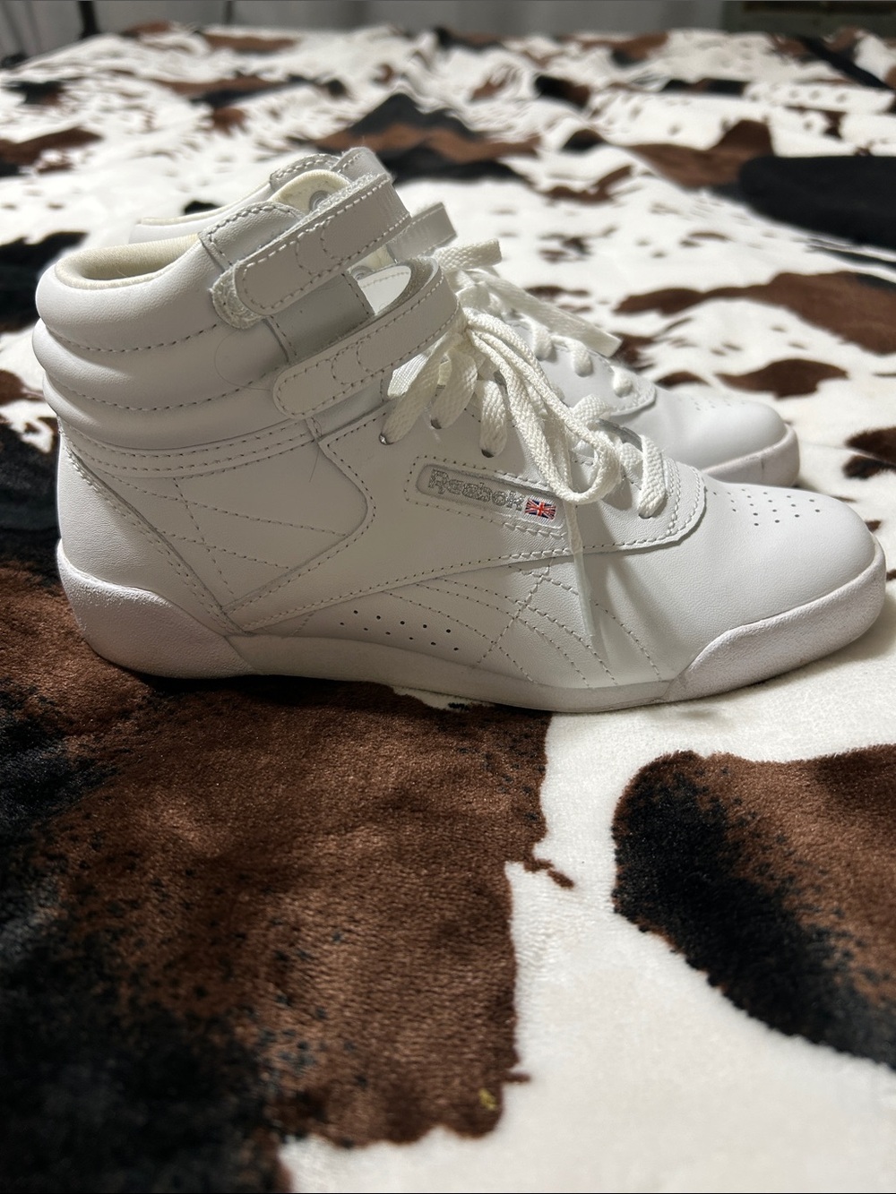 Reebok White High-Top Leather Sneakers with Twin Ankle Straps - Picture 5 of 5